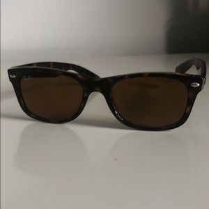 Ray-Ban Wayfarer Sunglasses EUC